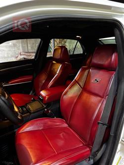 کرایسلەر 300